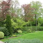 Veenemaat 4*