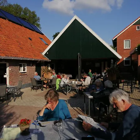 Bed & Breakfast Veenemaat 3*