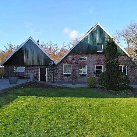 Bed and Breakfast Veenemaat 3*