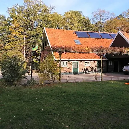 Bed and Breakfast Veenemaat 3*