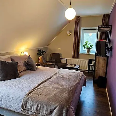 Bed and Breakfast Veenemaat