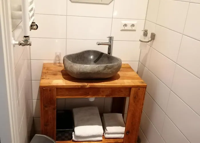 Bed & Breakfast Veenemaat 3*