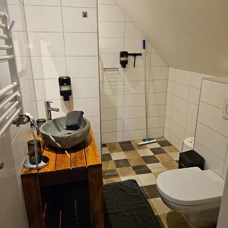 Veenemaat 4*