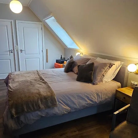 Frühstückspension Veenemaat 4*