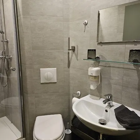 Veenemaat 4* فينترزفايك
